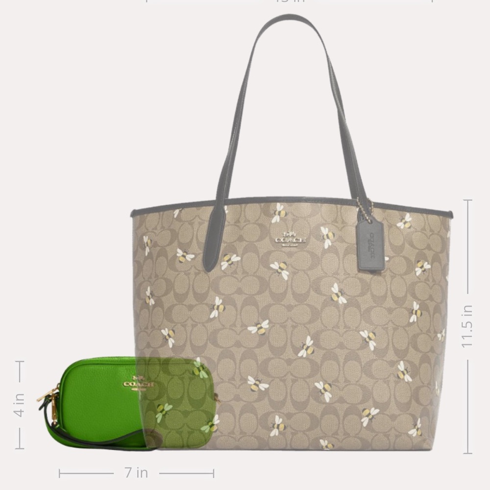 Coach Jamie Wristlet
IM/Neon Green - Picture 9 of 9